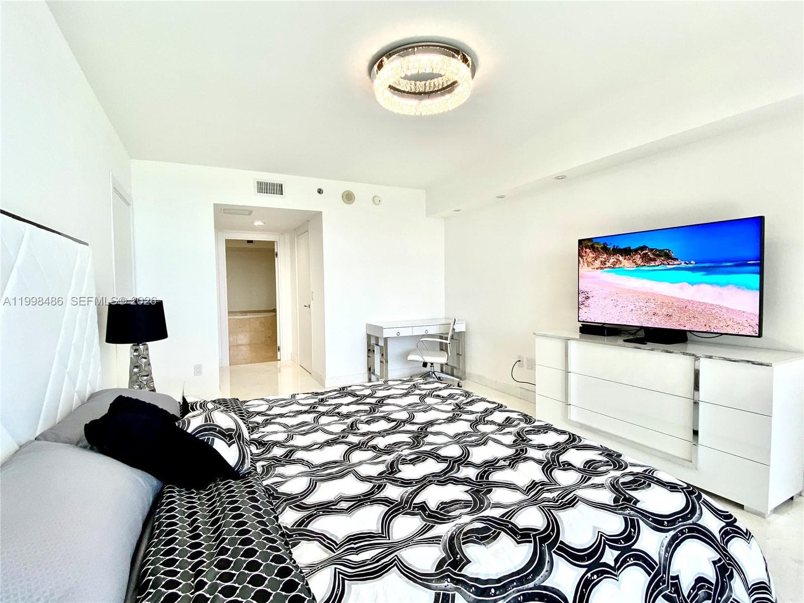 1830 Ocean Dr 3203 photo 16