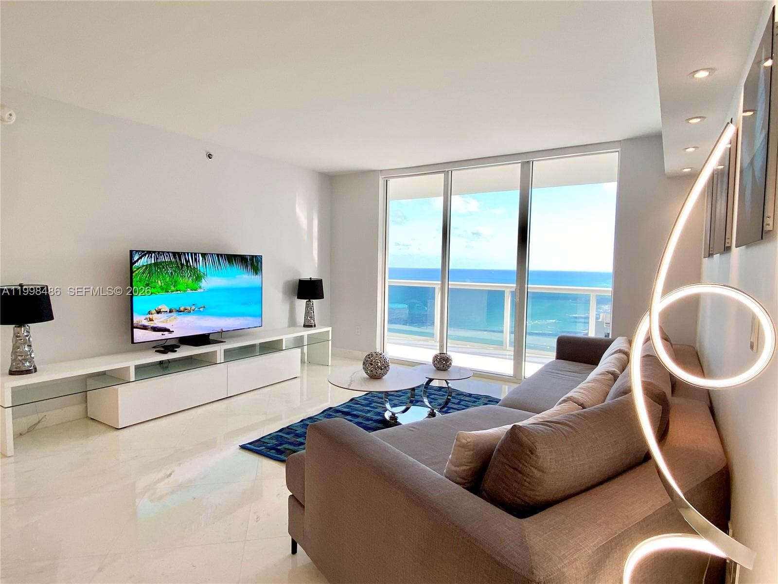 1830 Ocean Dr 3203 photo 9