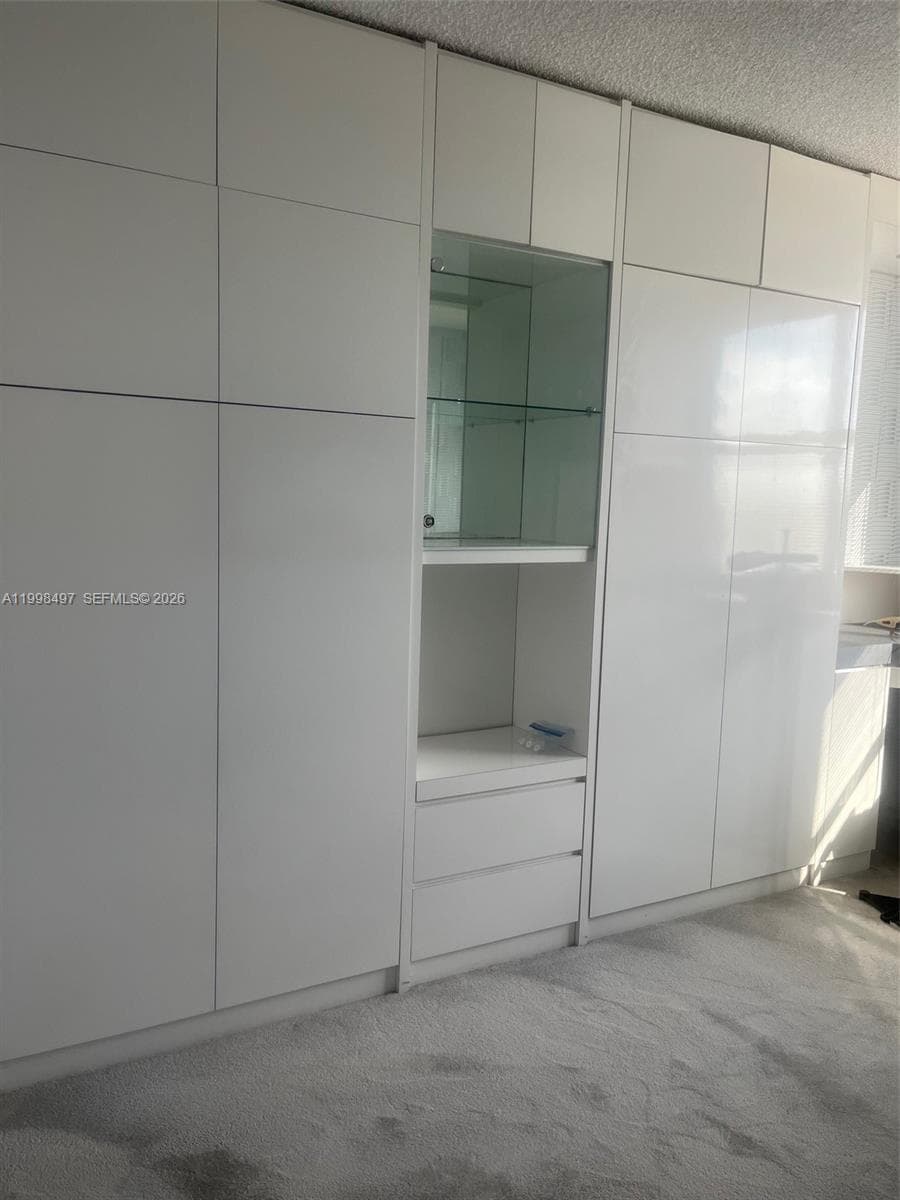 300 Bayview Dr 516 photo 12