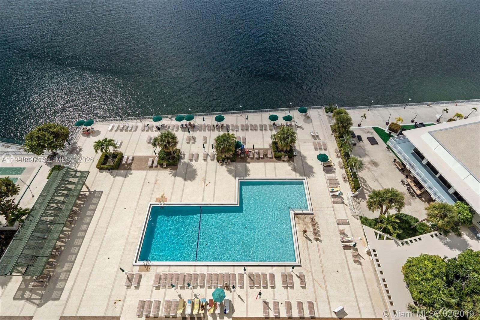 300 Bayview Dr 516 photo 20