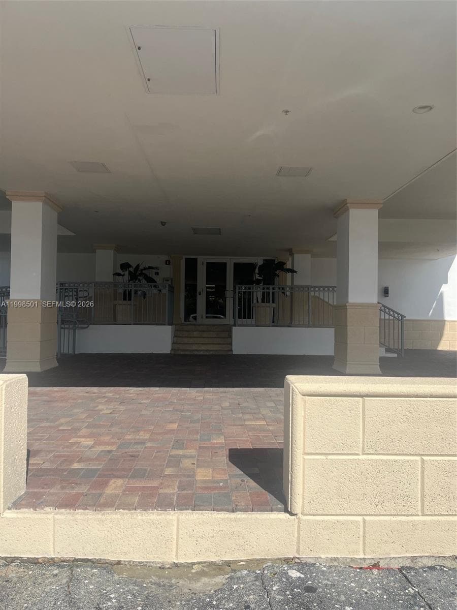 7545 Treasure Dr 5H photo 7