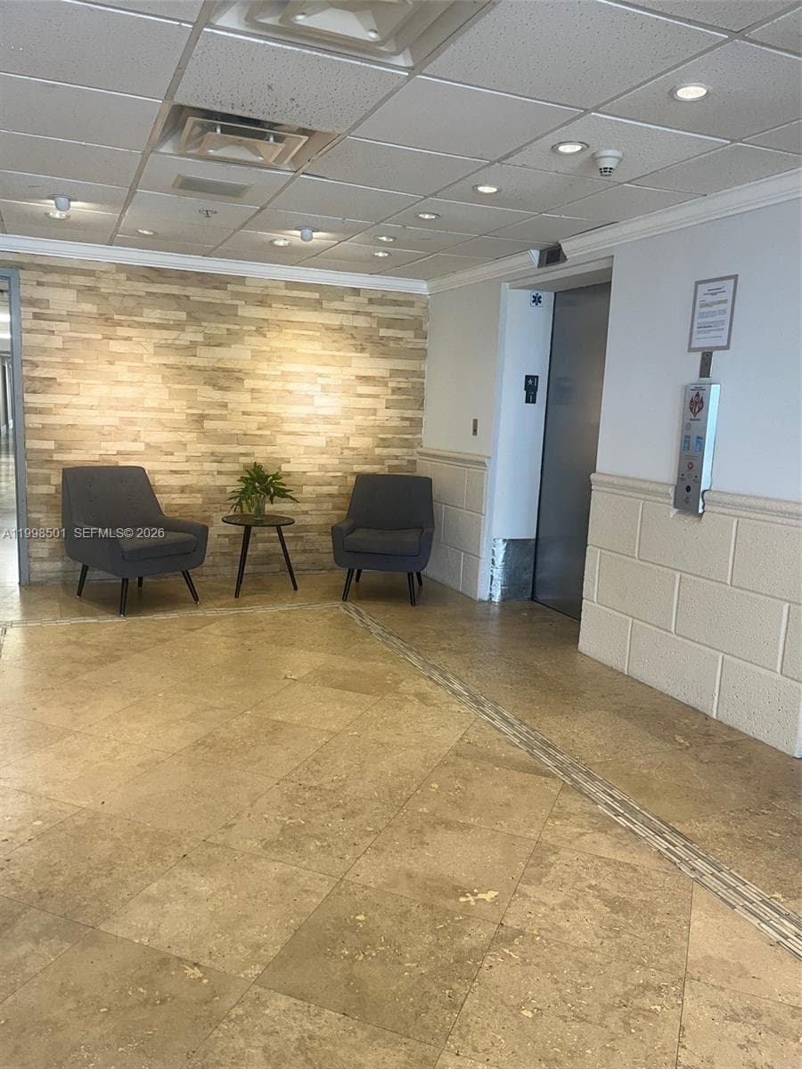 7545 Treasure Dr 5H photo 8