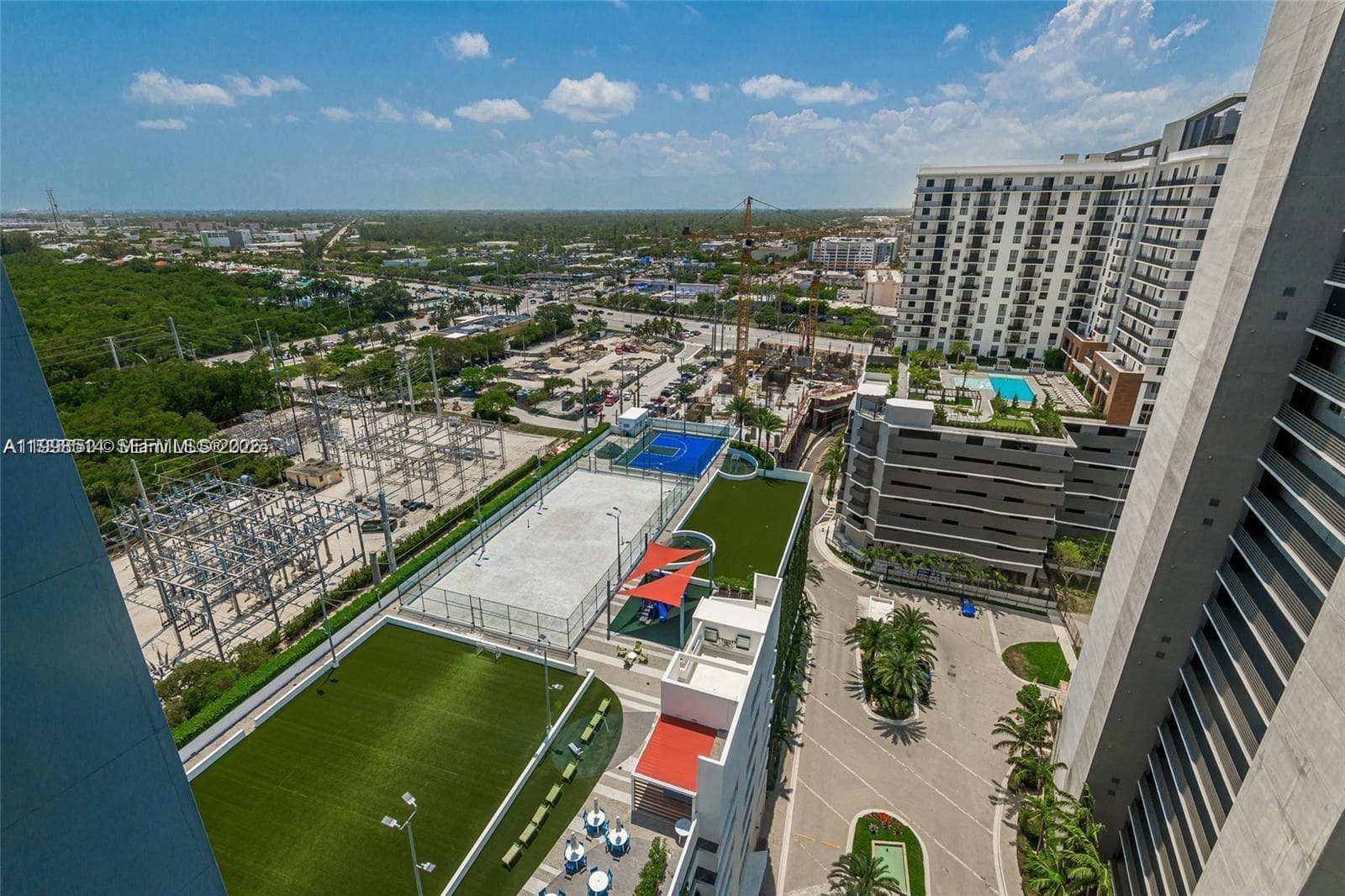 16385 Biscayne Blvd 2118 photo 2