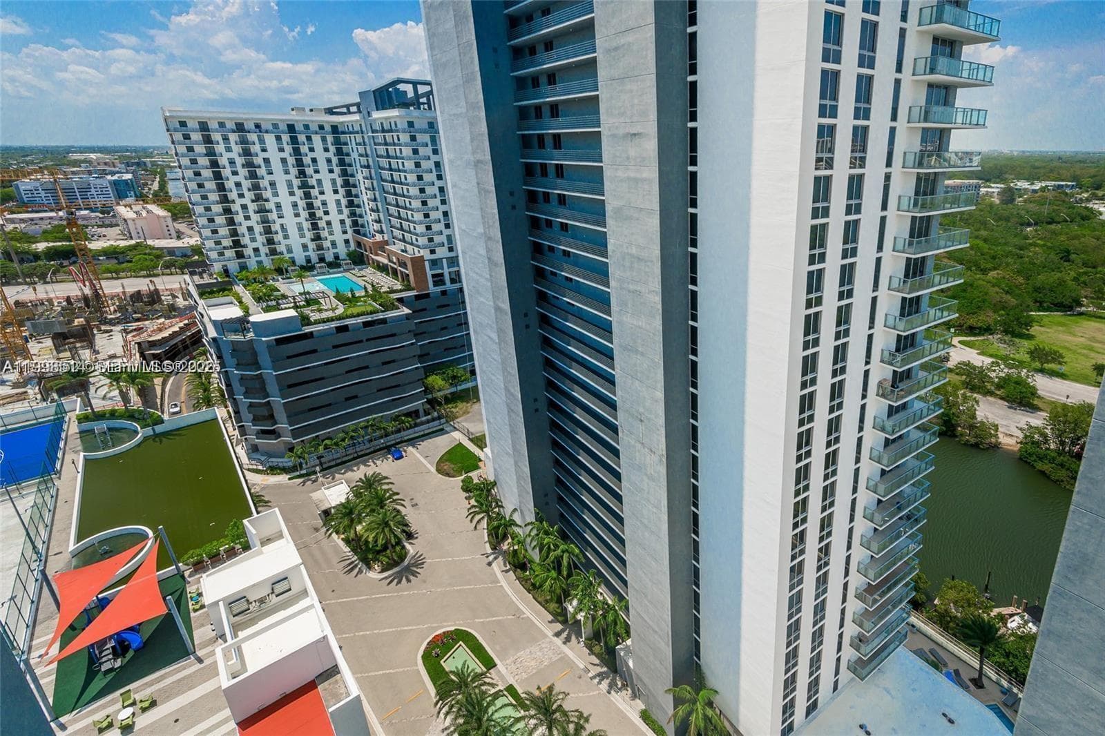 16385 Biscayne Blvd 2118 photo 5