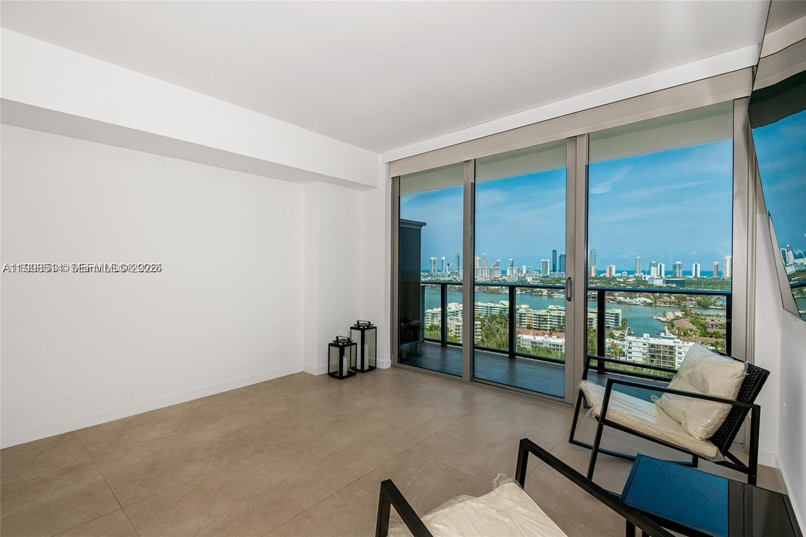 16385 Biscayne Blvd 2118 photo 15