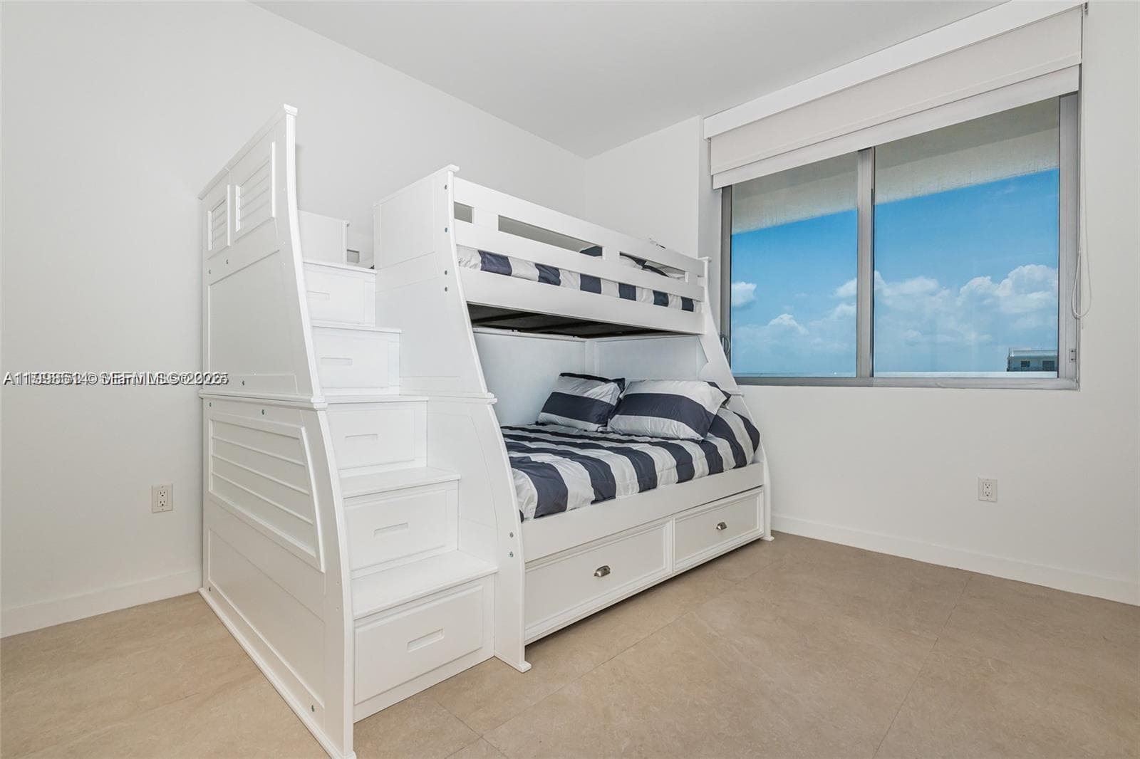 16385 Biscayne Blvd 2118 photo 11