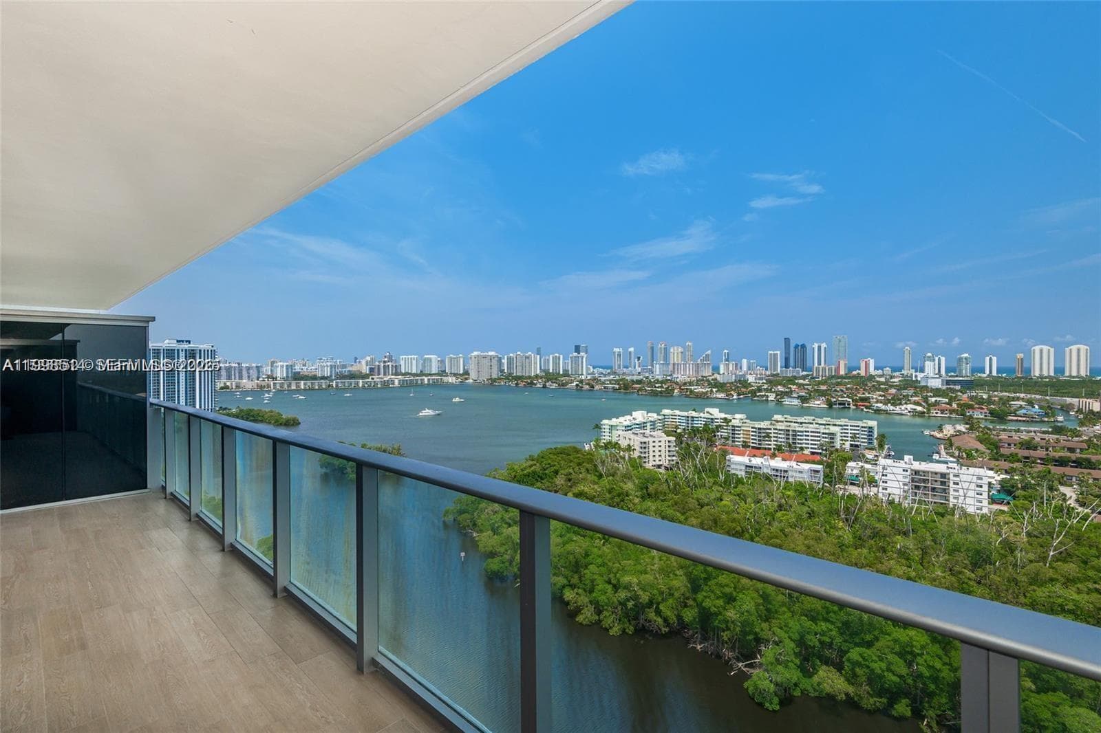 16385 Biscayne Blvd 2118 photo 4
