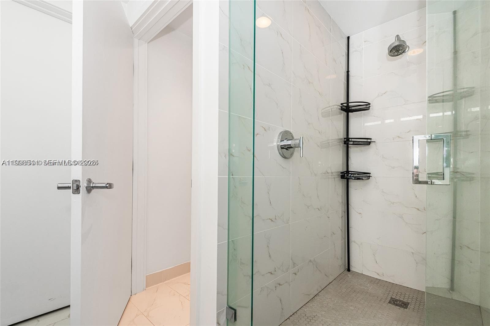 16385 Biscayne Blvd 2118 photo 25