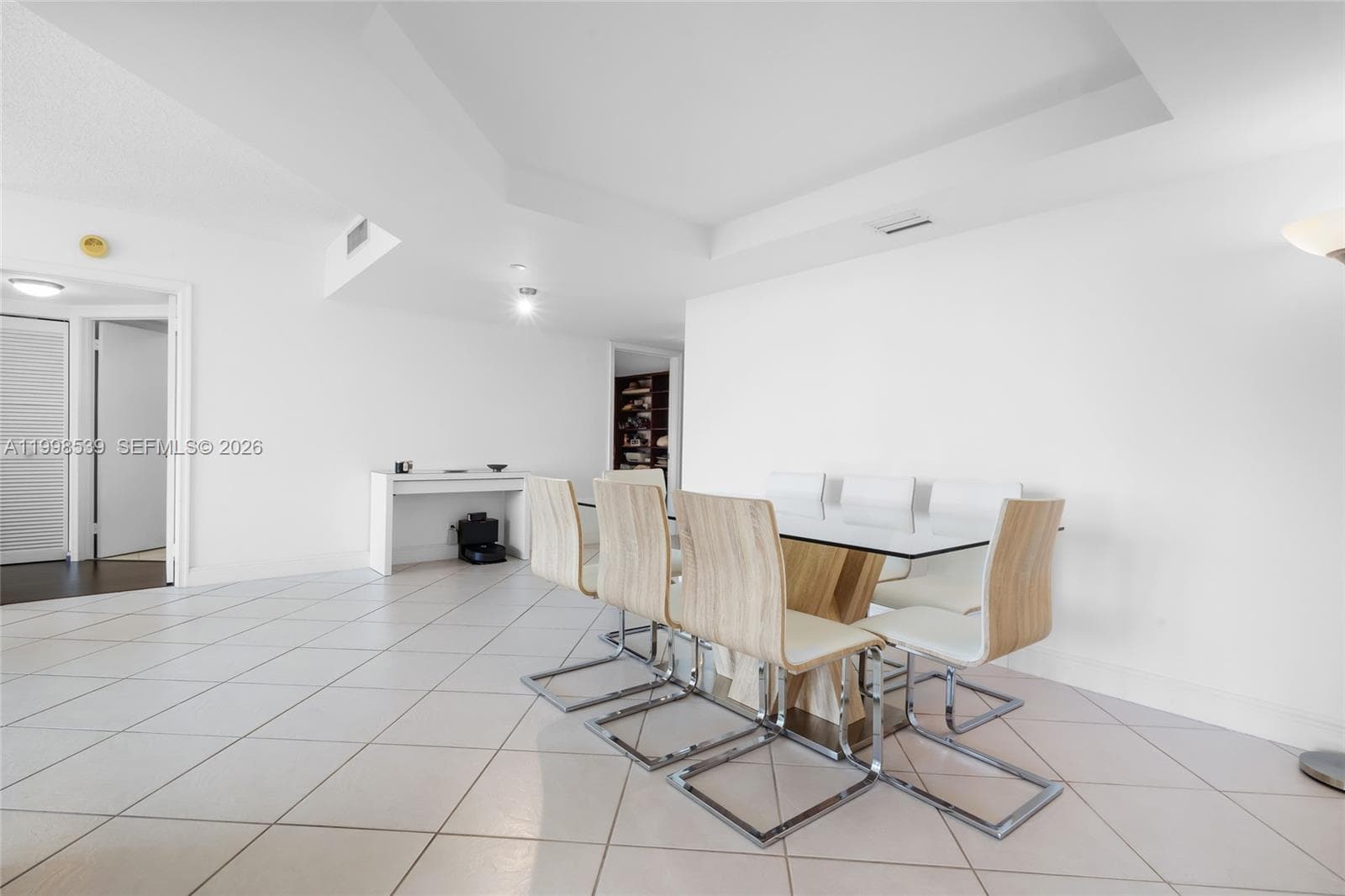 3598 Yacht Club Dr 601+DEN photo 7