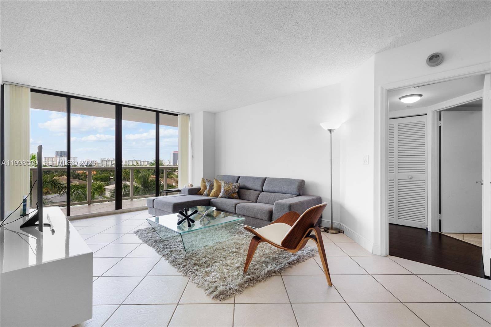 3598 Yacht Club Dr 601+DEN photo 3