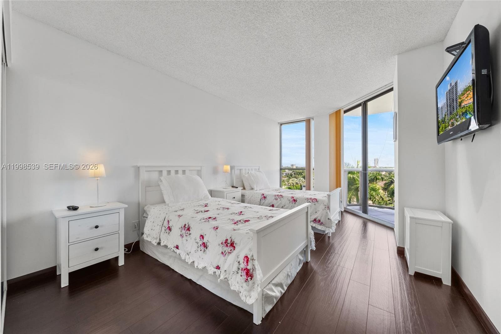 3598 Yacht Club Dr 601+DEN photo 25