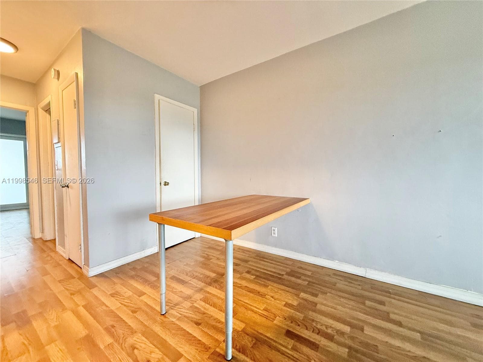 455 Golden Isles Dr 309 photo 4