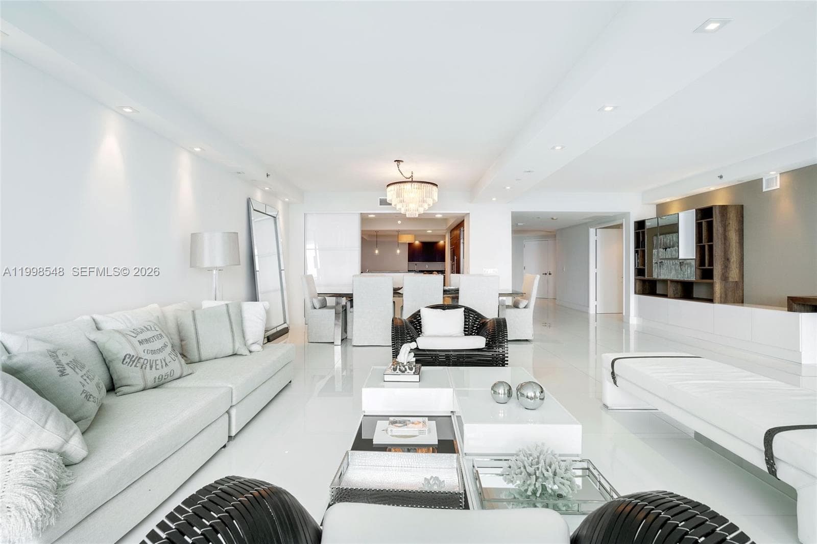 2711 Ocean Dr 2803 photo 9