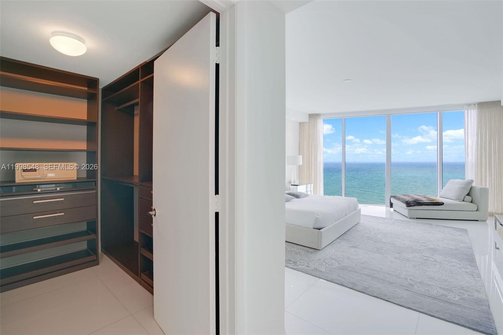 2711 Ocean Dr 2803 photo 24