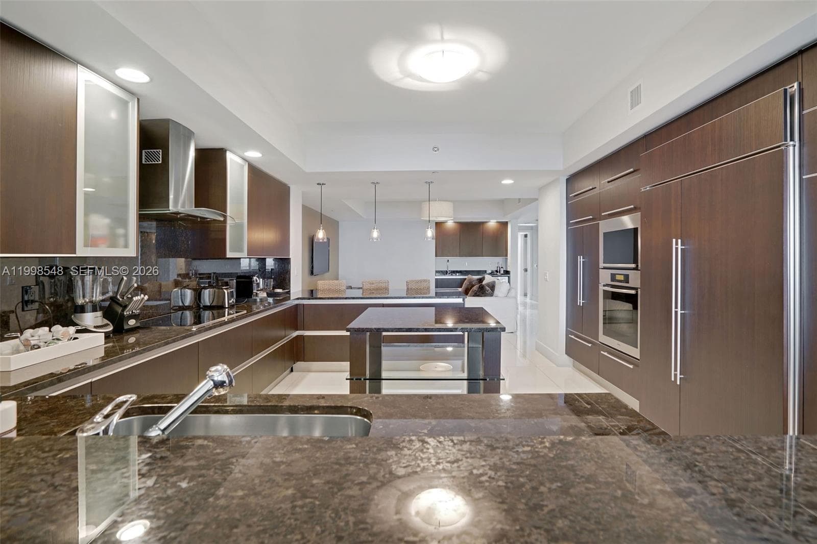 2711 Ocean Dr 2803 photo 14