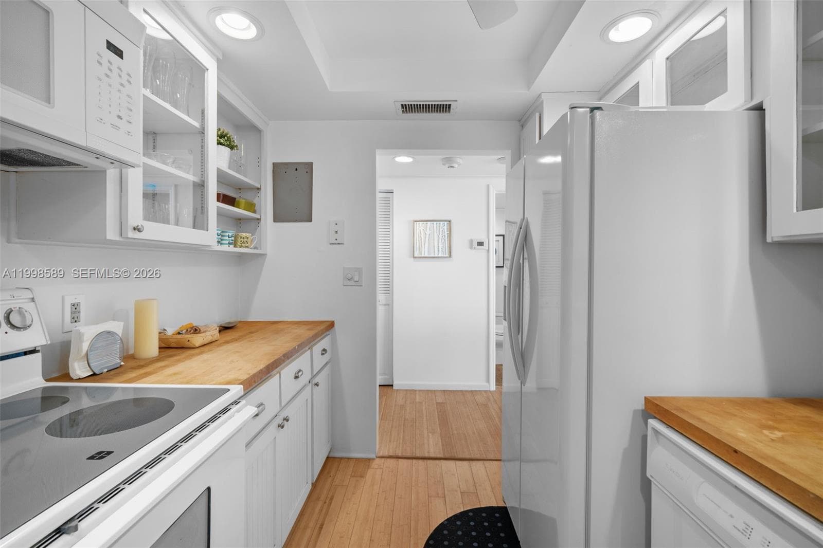 177 Ocean Lane Dr 703 photo 10