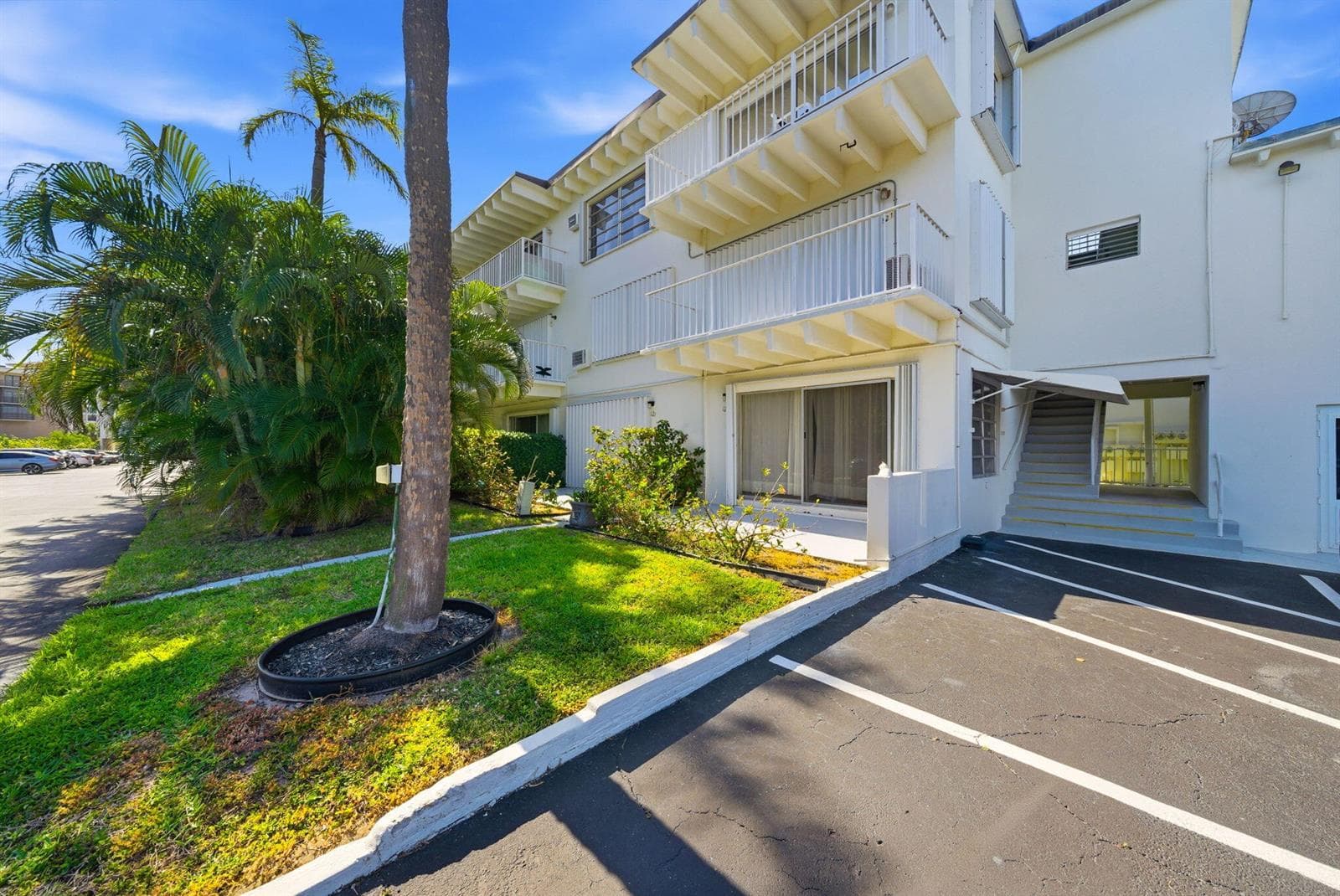 4001 S Ocean Boulevard 122 photo 4