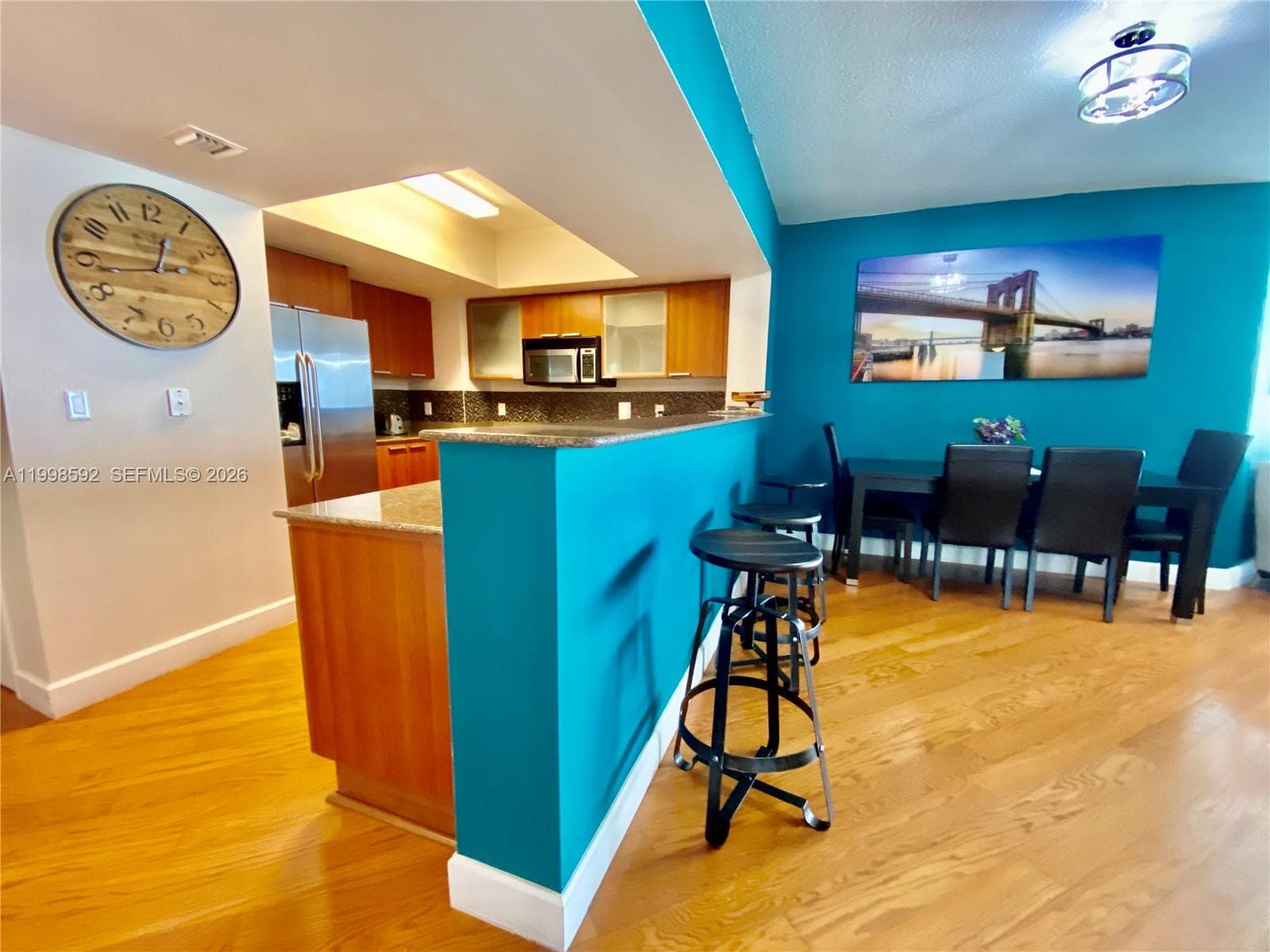 16699 Collins Ave 2510 photo 2