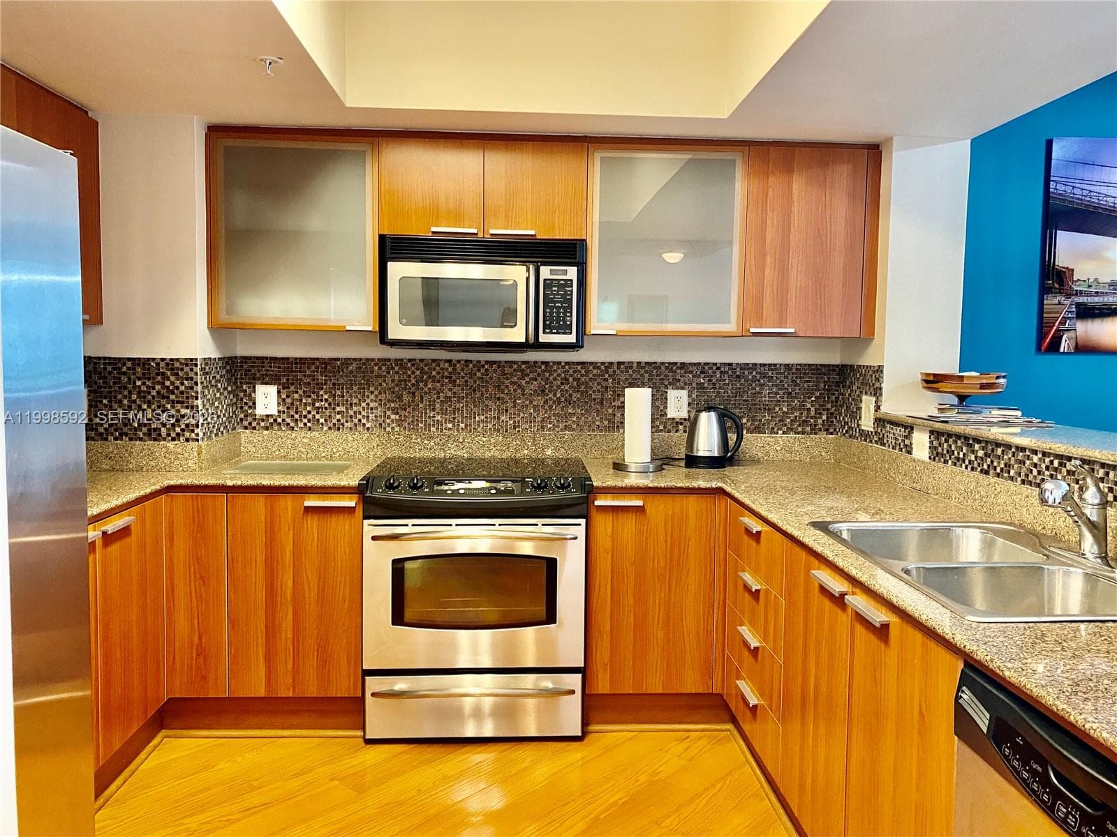 16699 Collins Ave 2510 photo 7