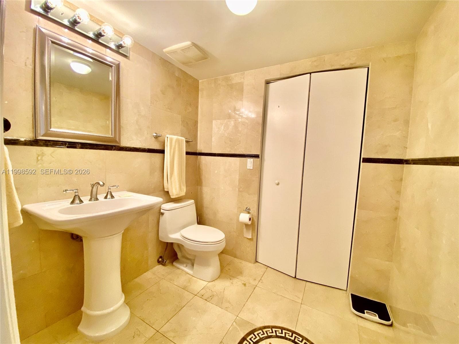 16699 Collins Ave 2510 photo 24