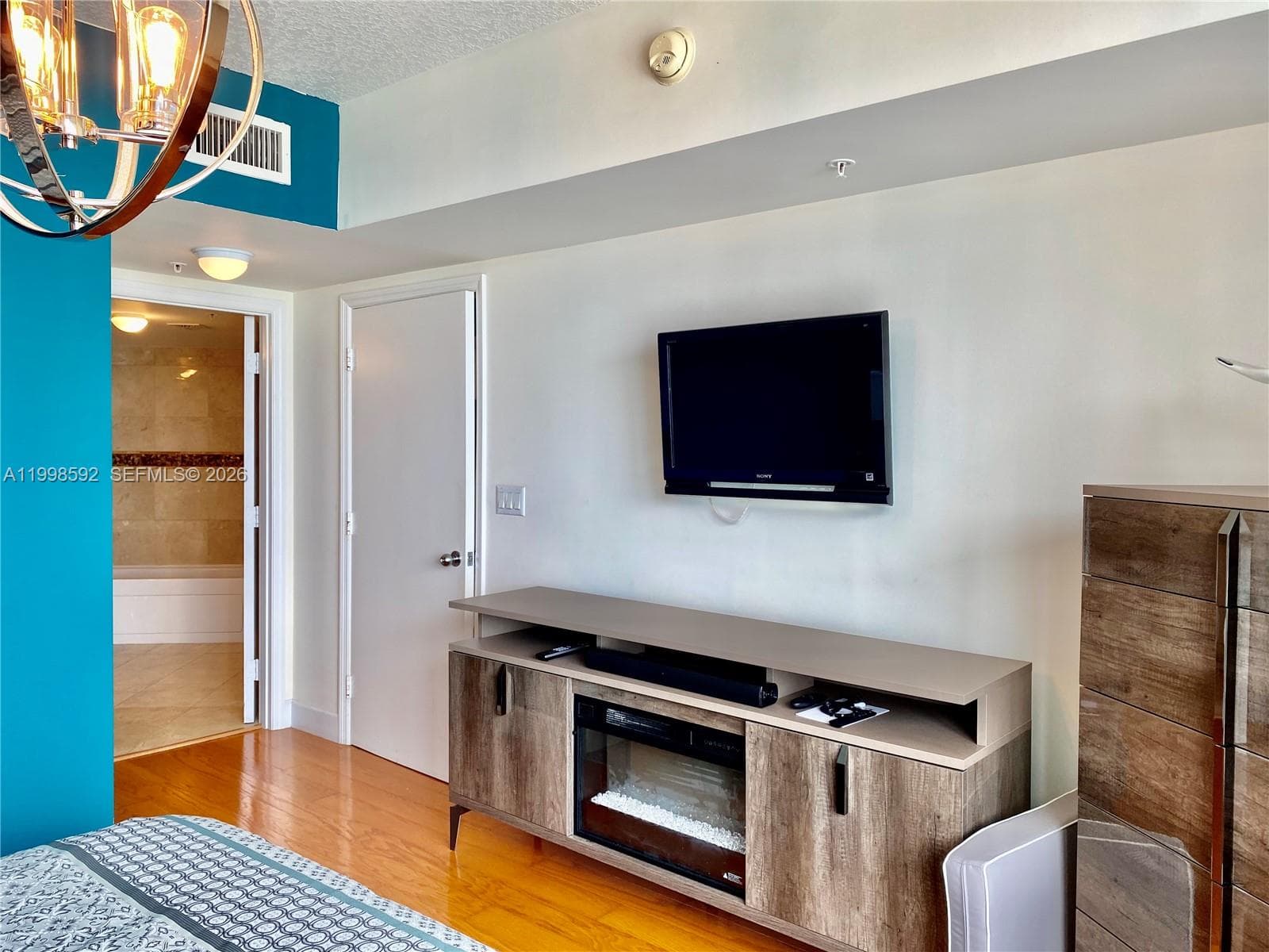 16699 Collins Ave 2510 photo 18