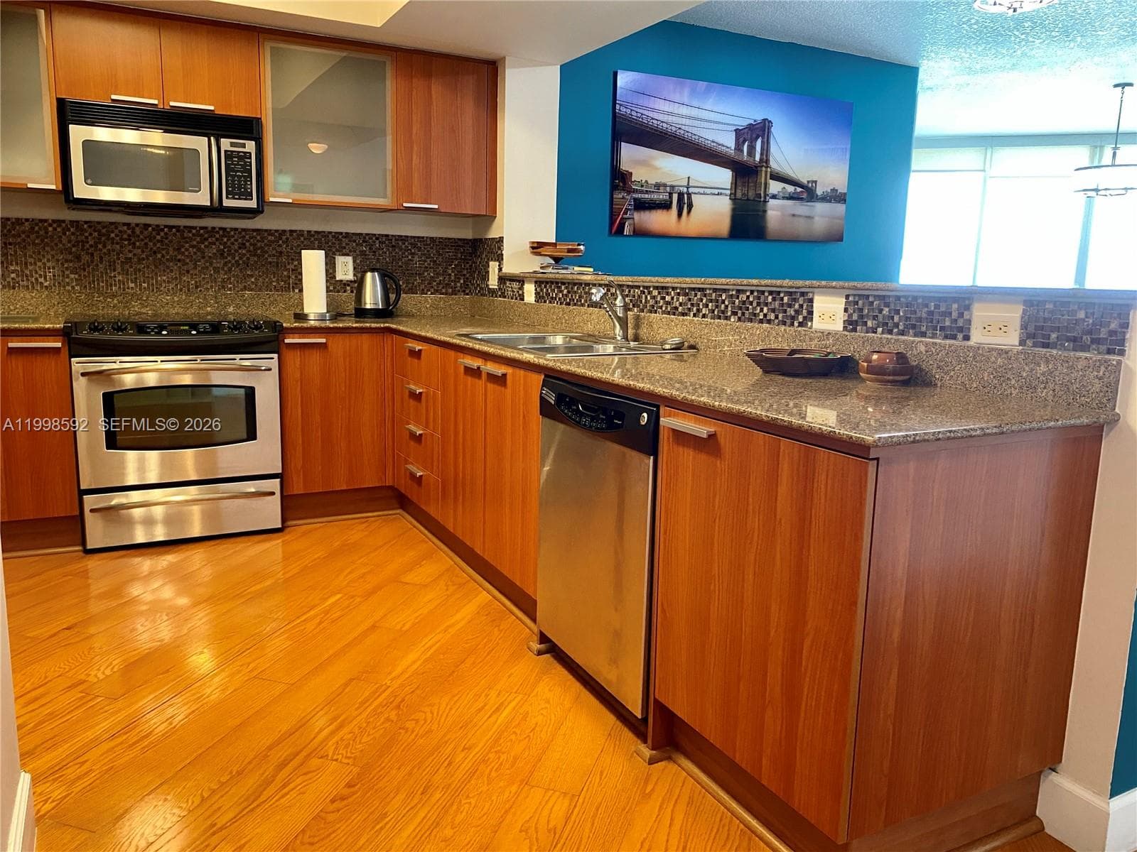 16699 Collins Ave 2510 photo 4