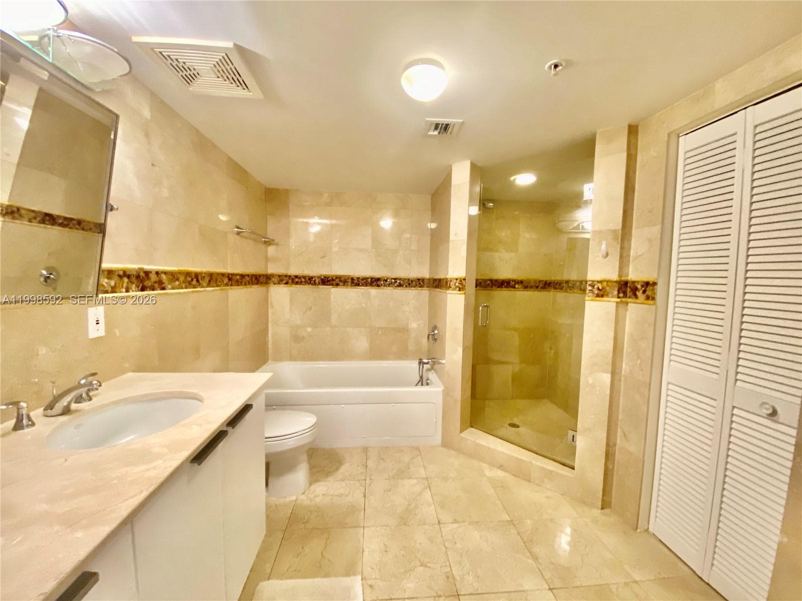 16699 Collins Ave 2510 photo 21