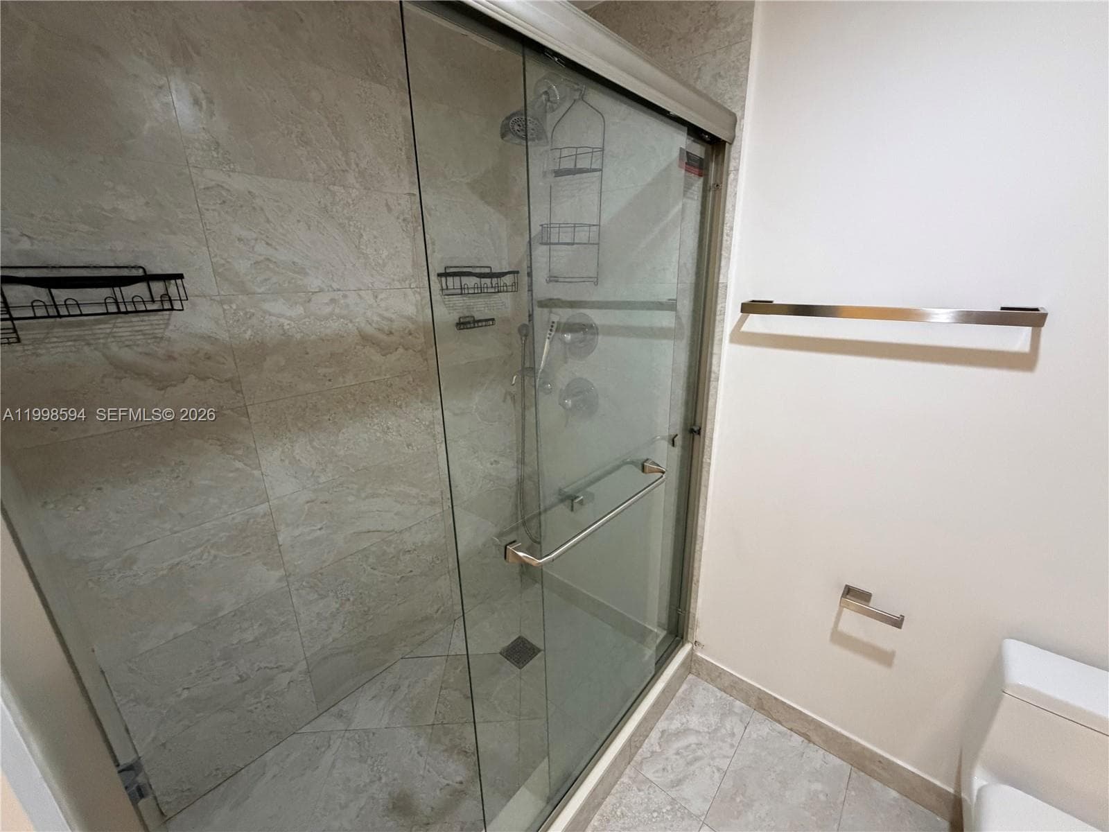 488 18th St 4005 photo 23