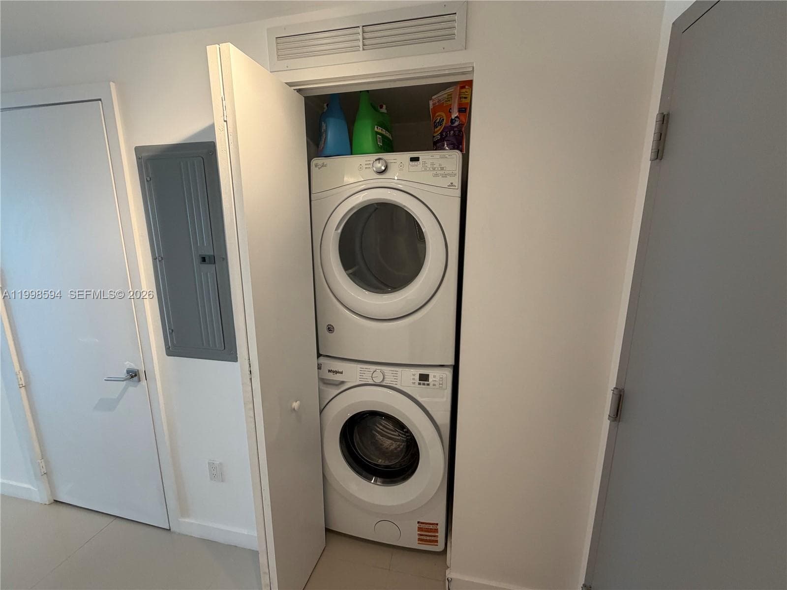 488 18th St 4005 photo 11