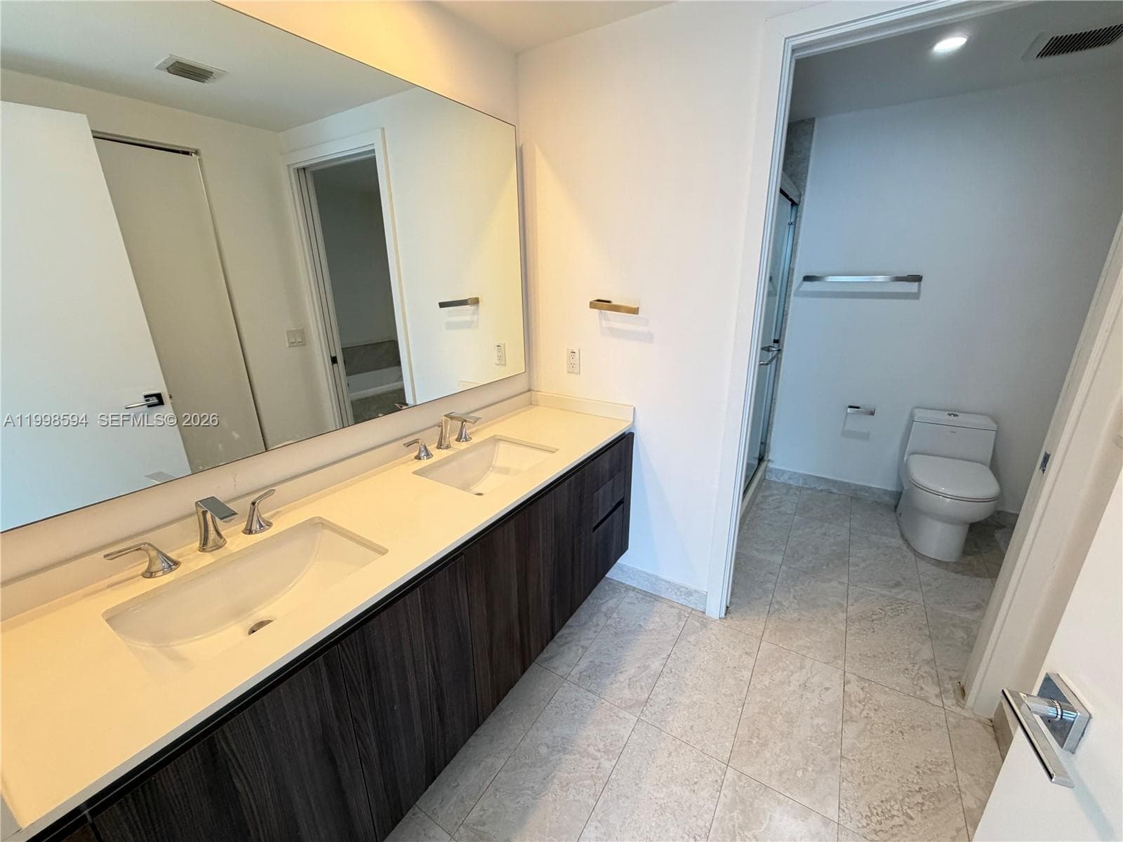 488 18th St 4005 photo 21