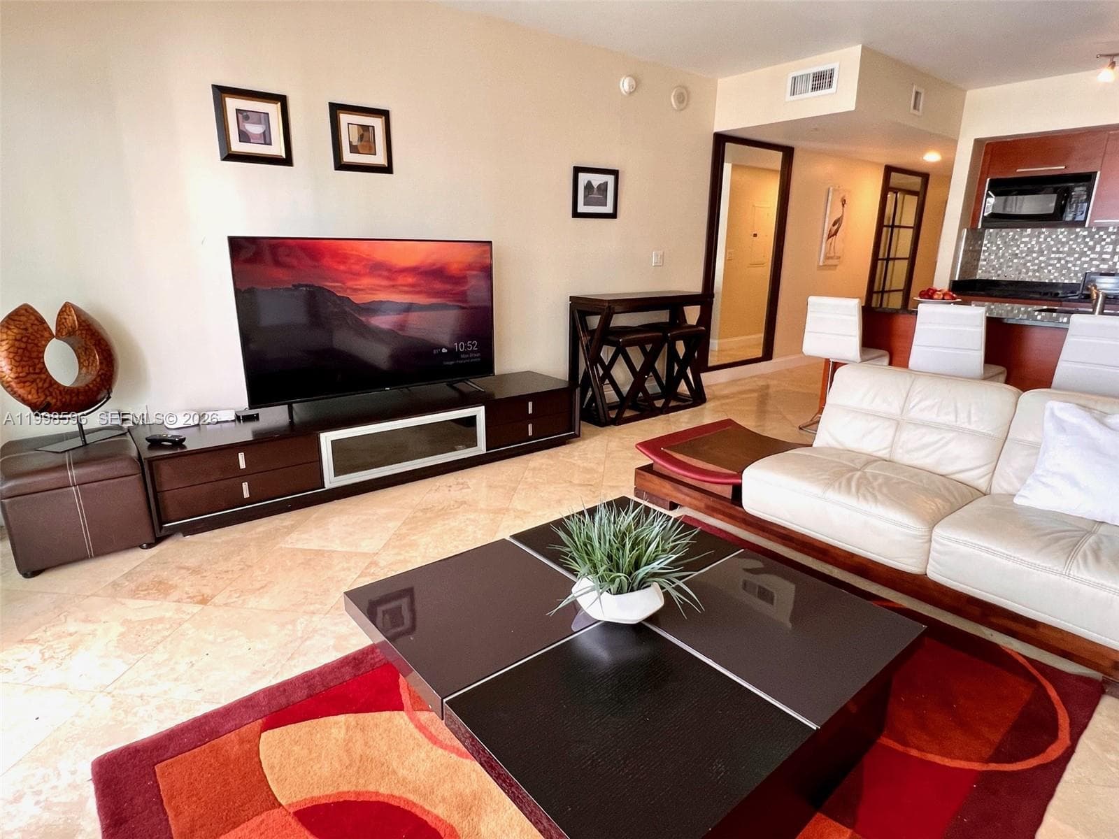 1830 Ocean Dr 3309 photo 3