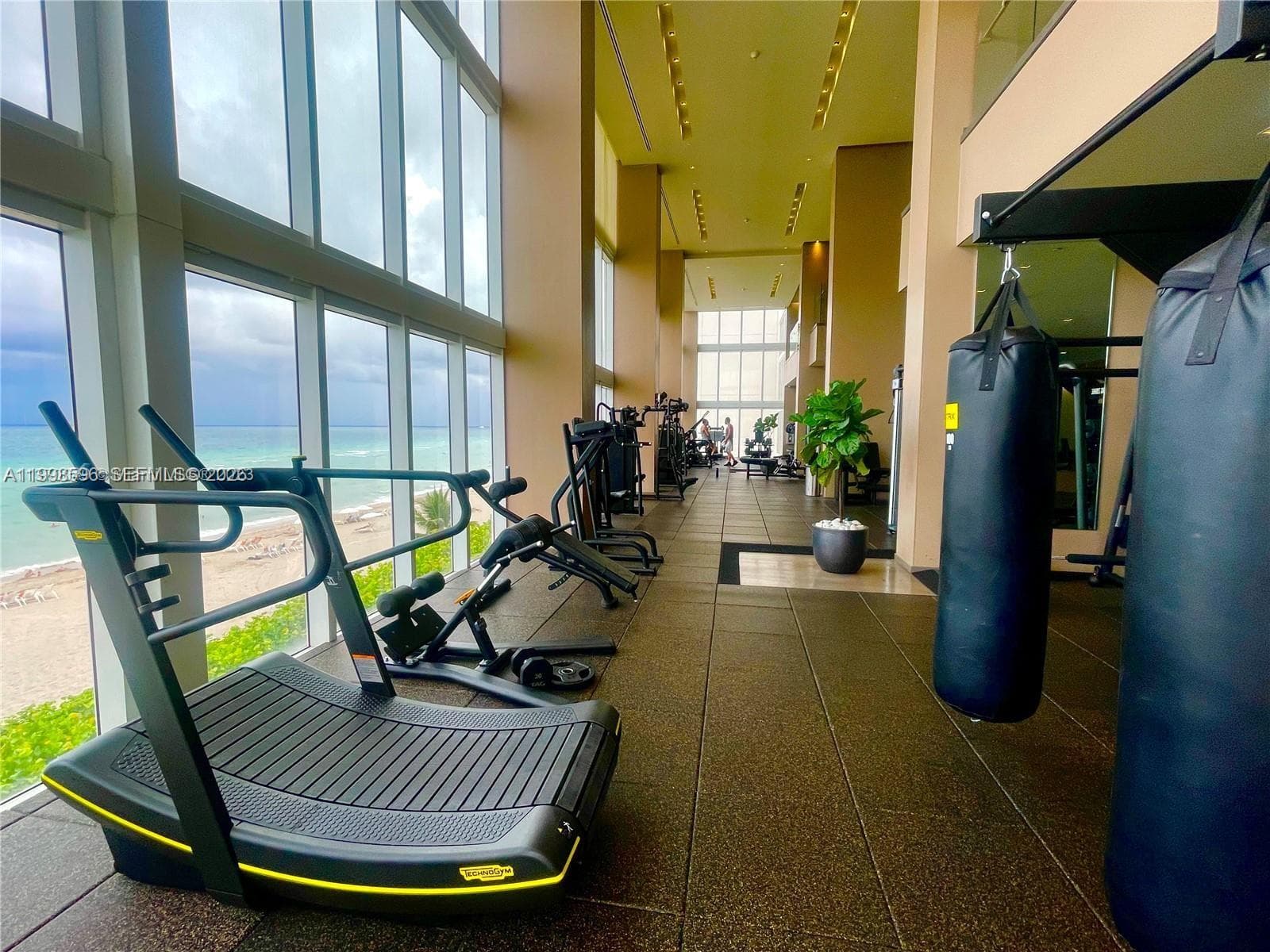 1830 Ocean Dr 3309 photo 20