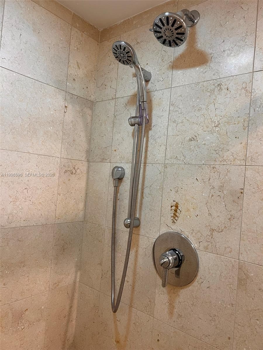 1830 Ocean Dr 3309 photo 14