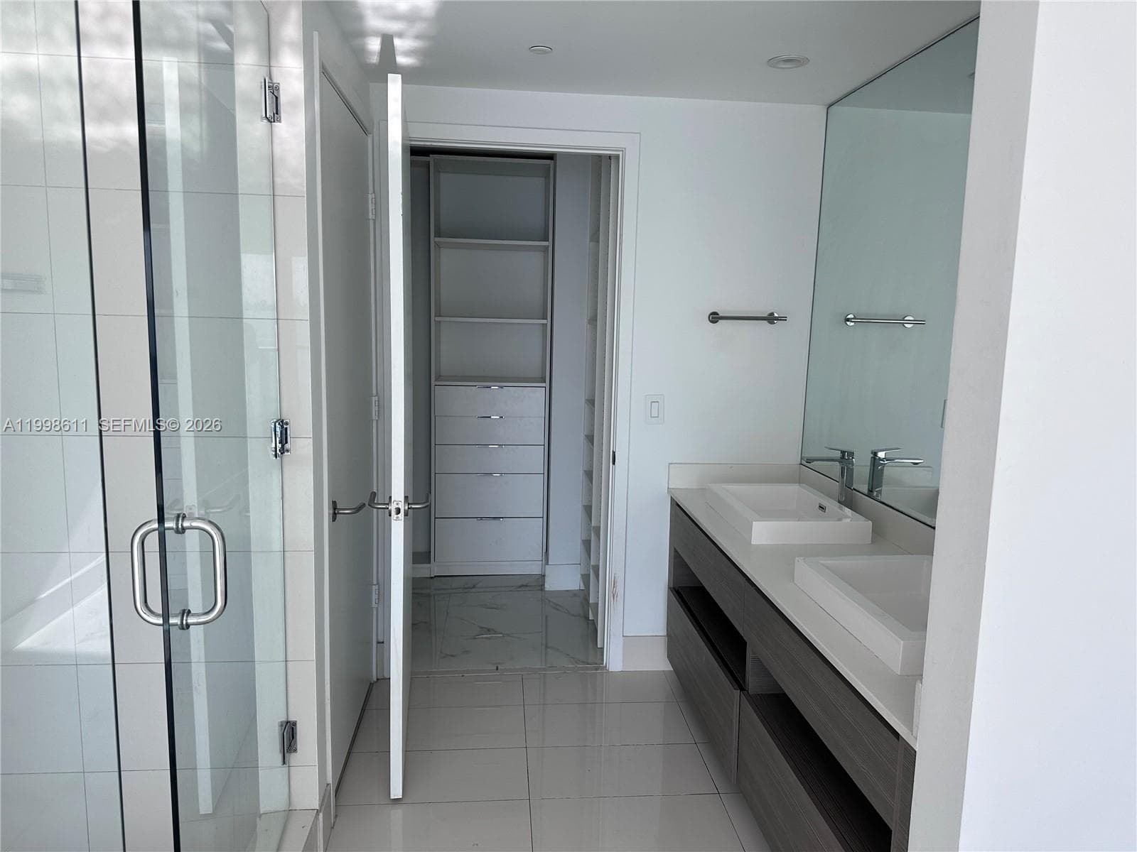 460 28th St 1603 photo 12