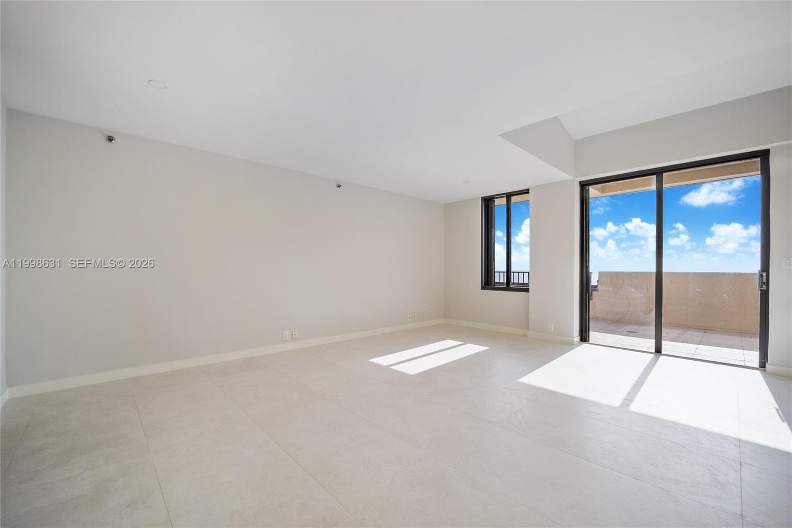 251 Crandon Blvd 1037 photo 9