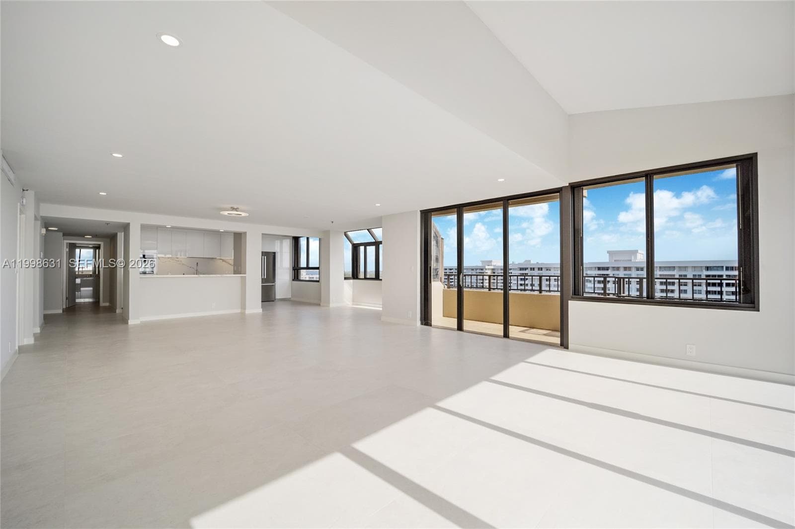 251 Crandon Blvd 1037 photo 4