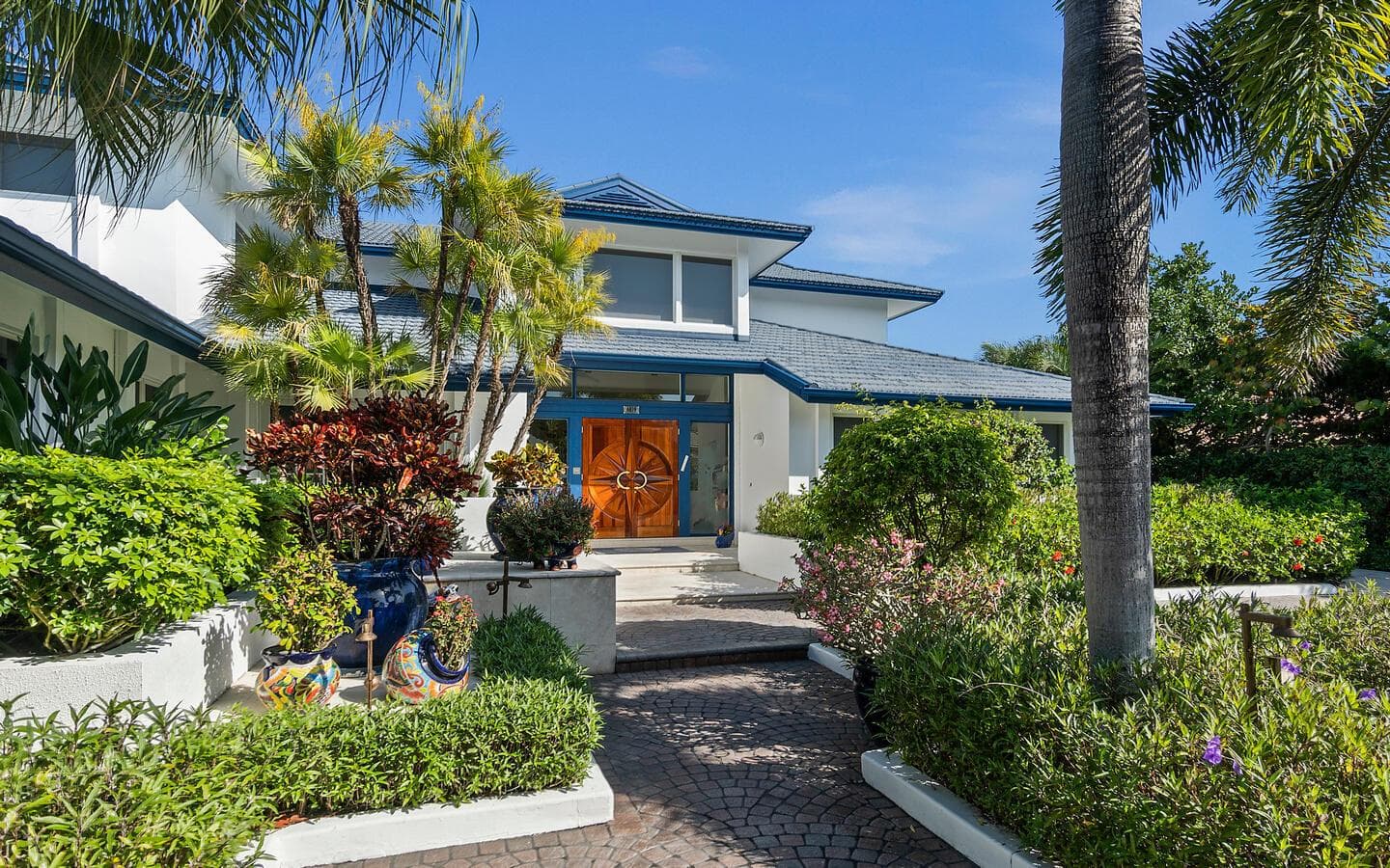 6819 SE South Marina Way photo 2
