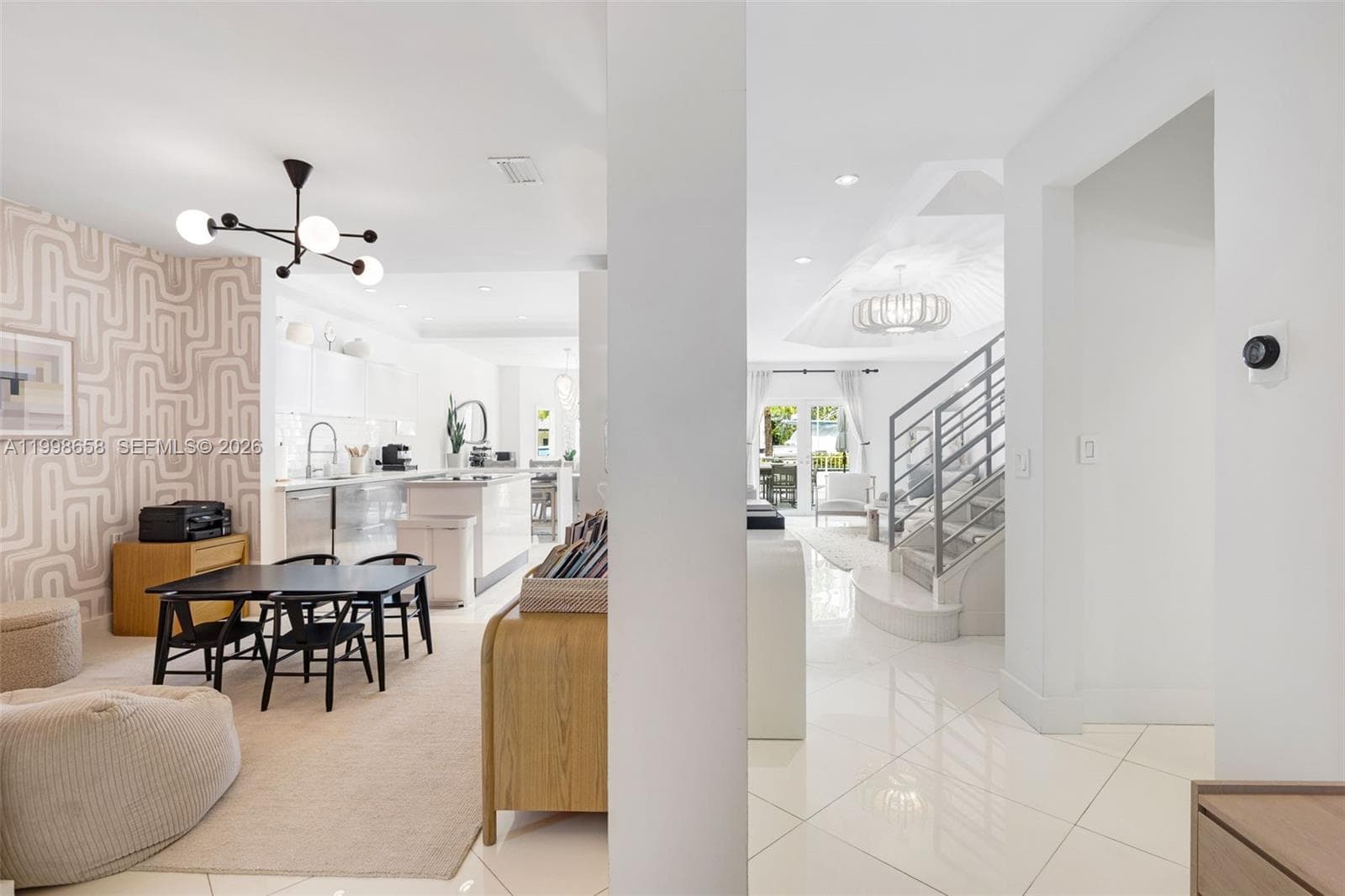 1415 Sunset Harbour Dr TH-102 photo 4