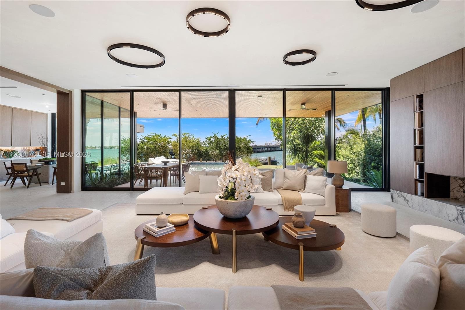 9640 Broadview Dr photo 17