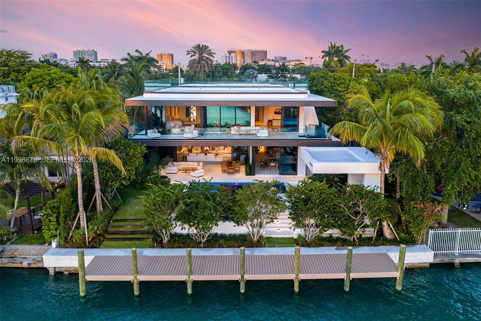 9640 Broadview Dr photo 1