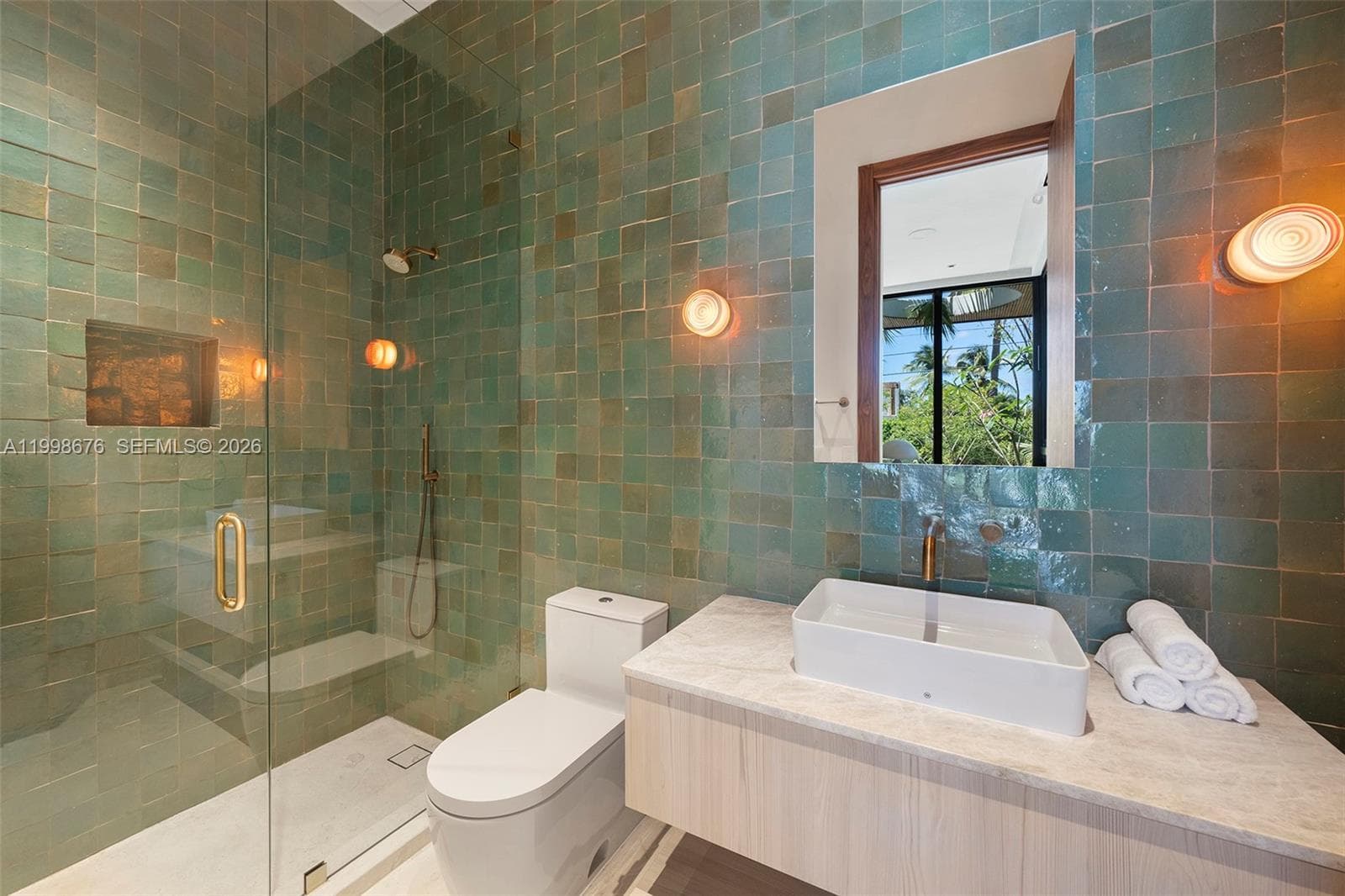 9640 Broadview Dr photo 10