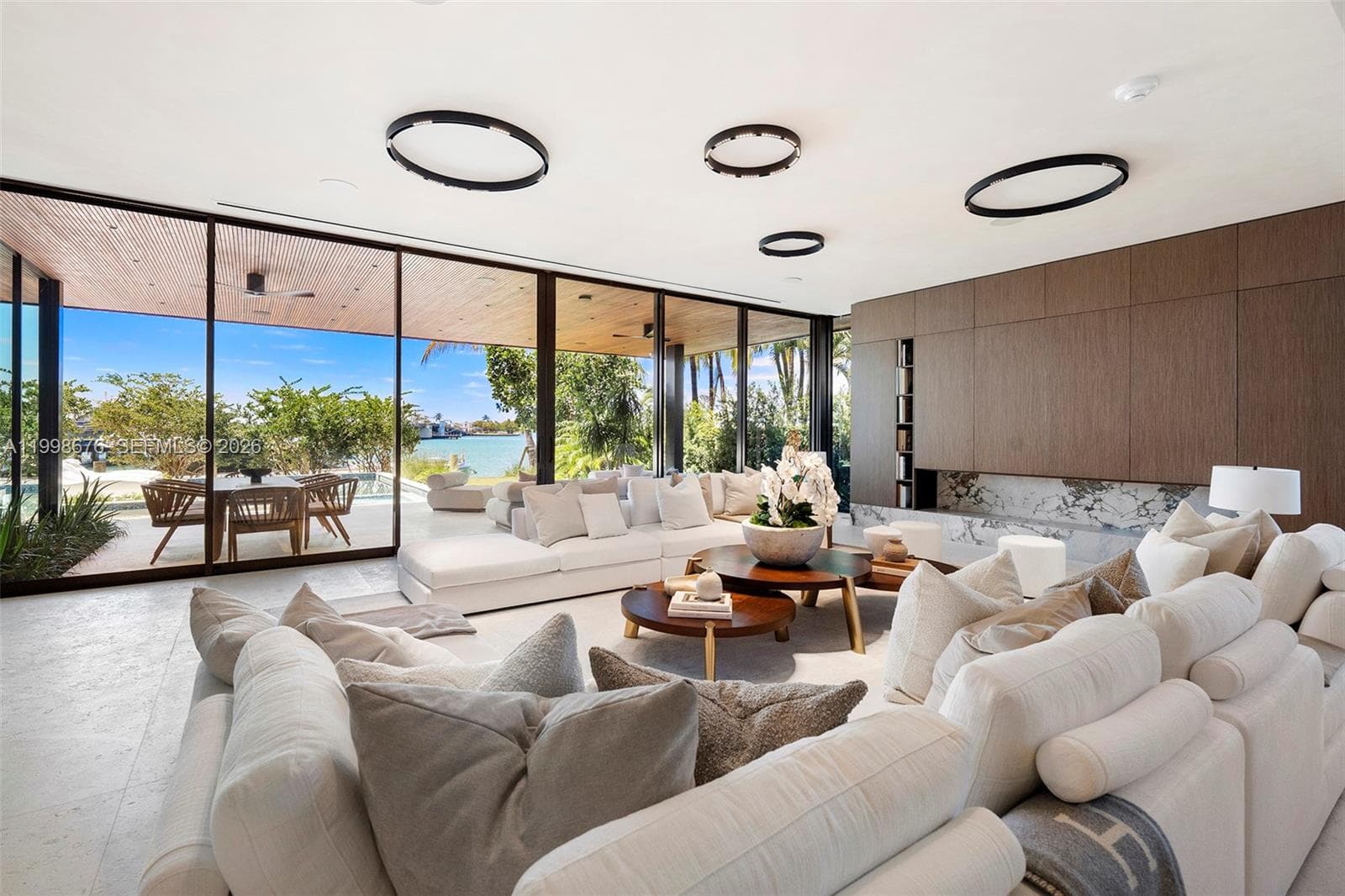 9640 Broadview Dr photo 18