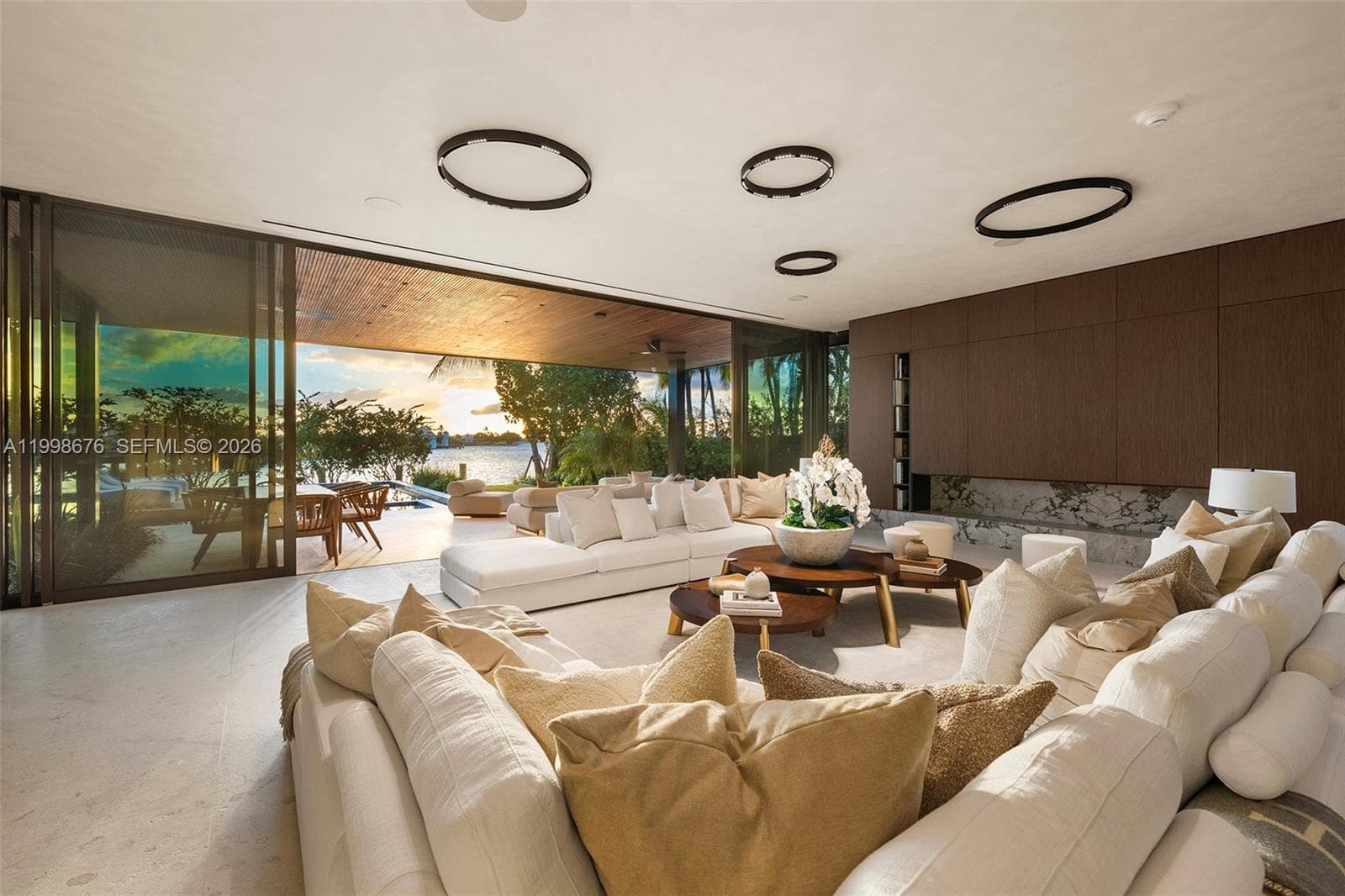 9640 Broadview Dr photo 19