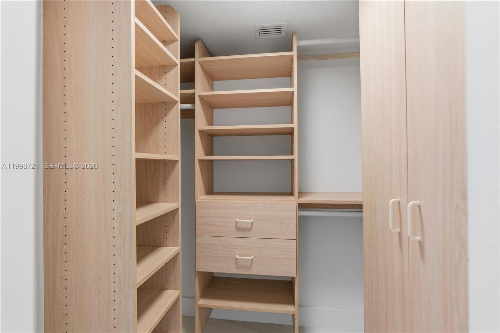 19101 36th Ct 1811 photo 23