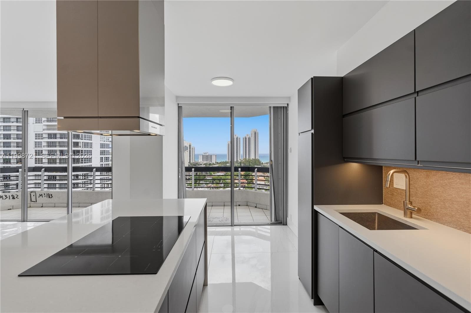 19101 36th Ct 1811 photo 6