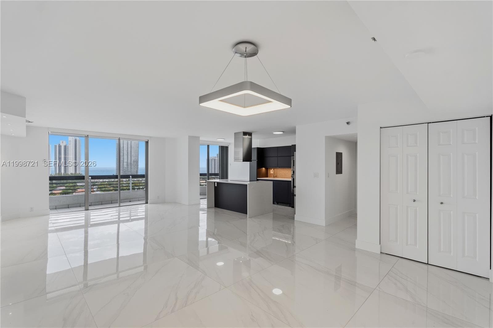 19101 36th Ct 1811 photo 10