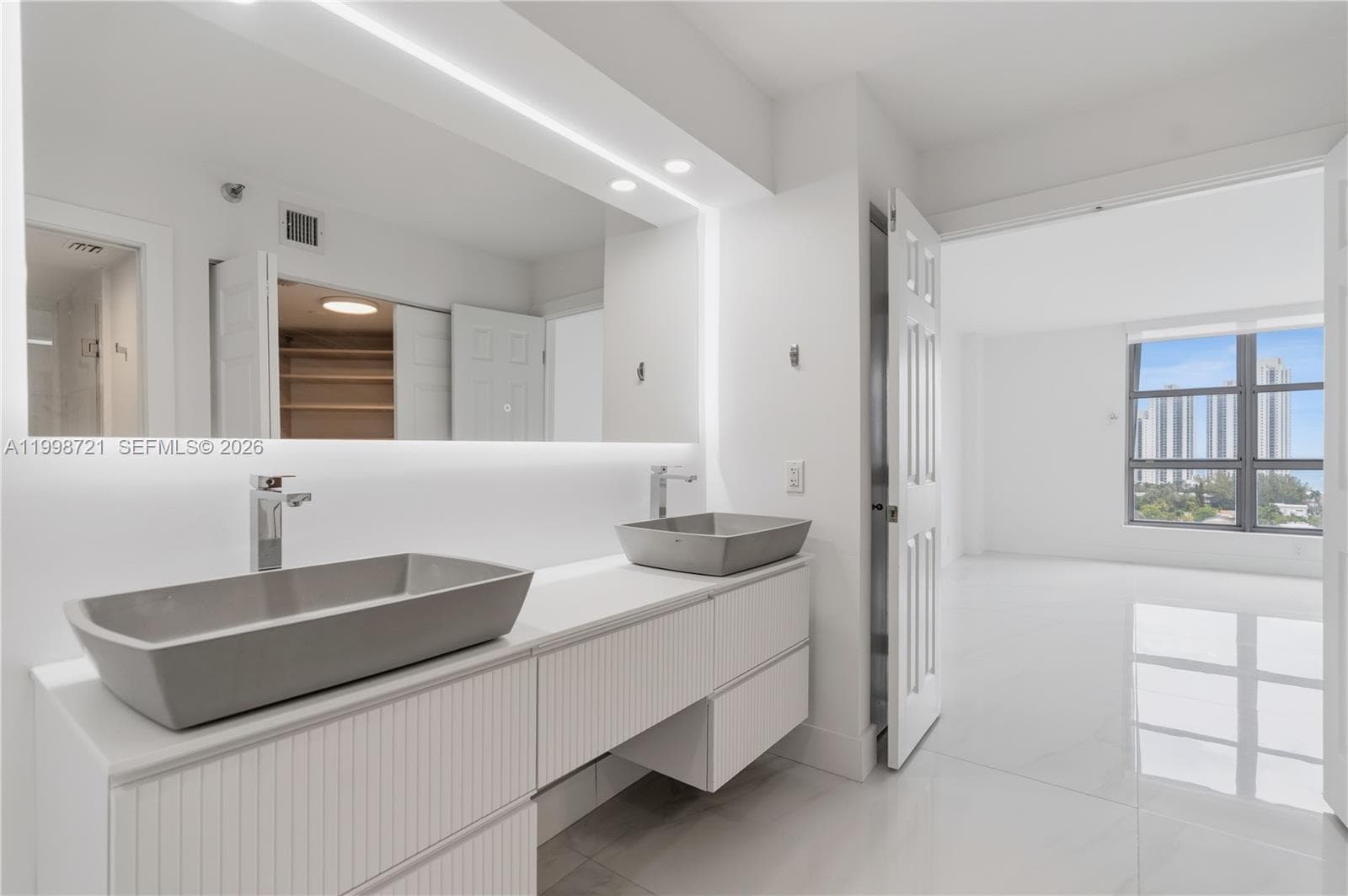 19101 36th Ct 1811 photo 18