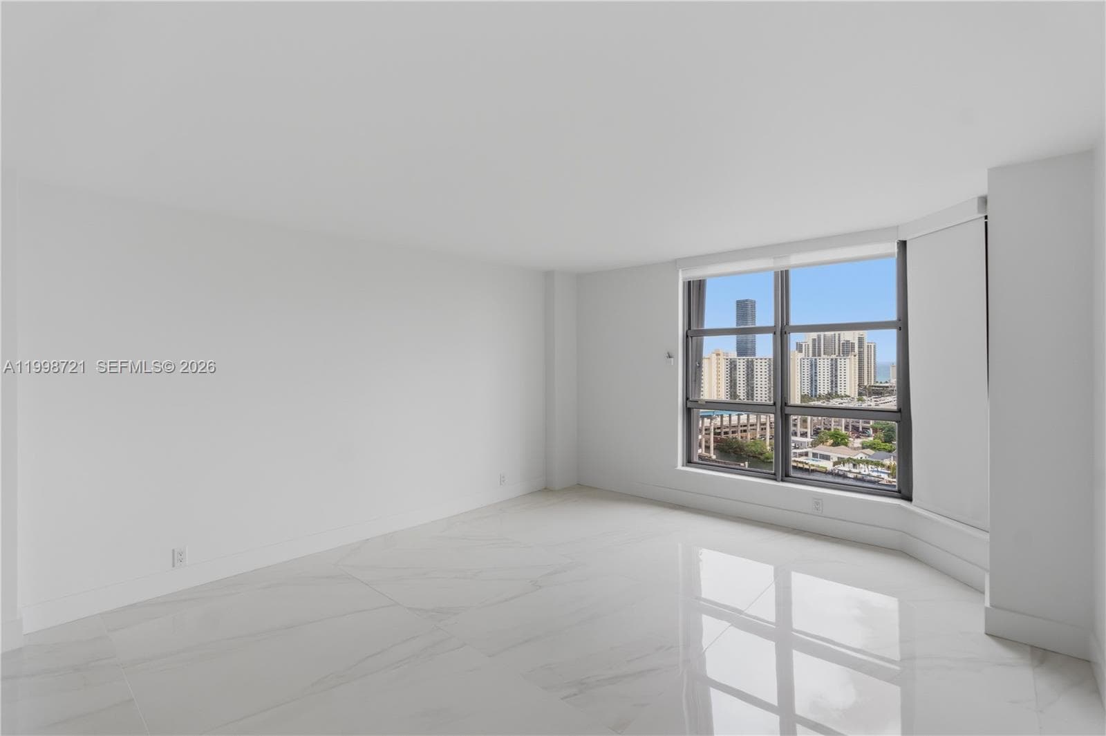 19101 36th Ct 1811 photo 15