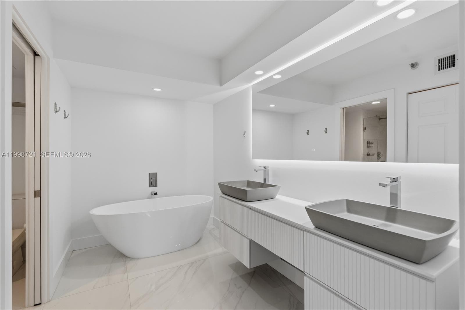 19101 36th Ct 1811 photo 19