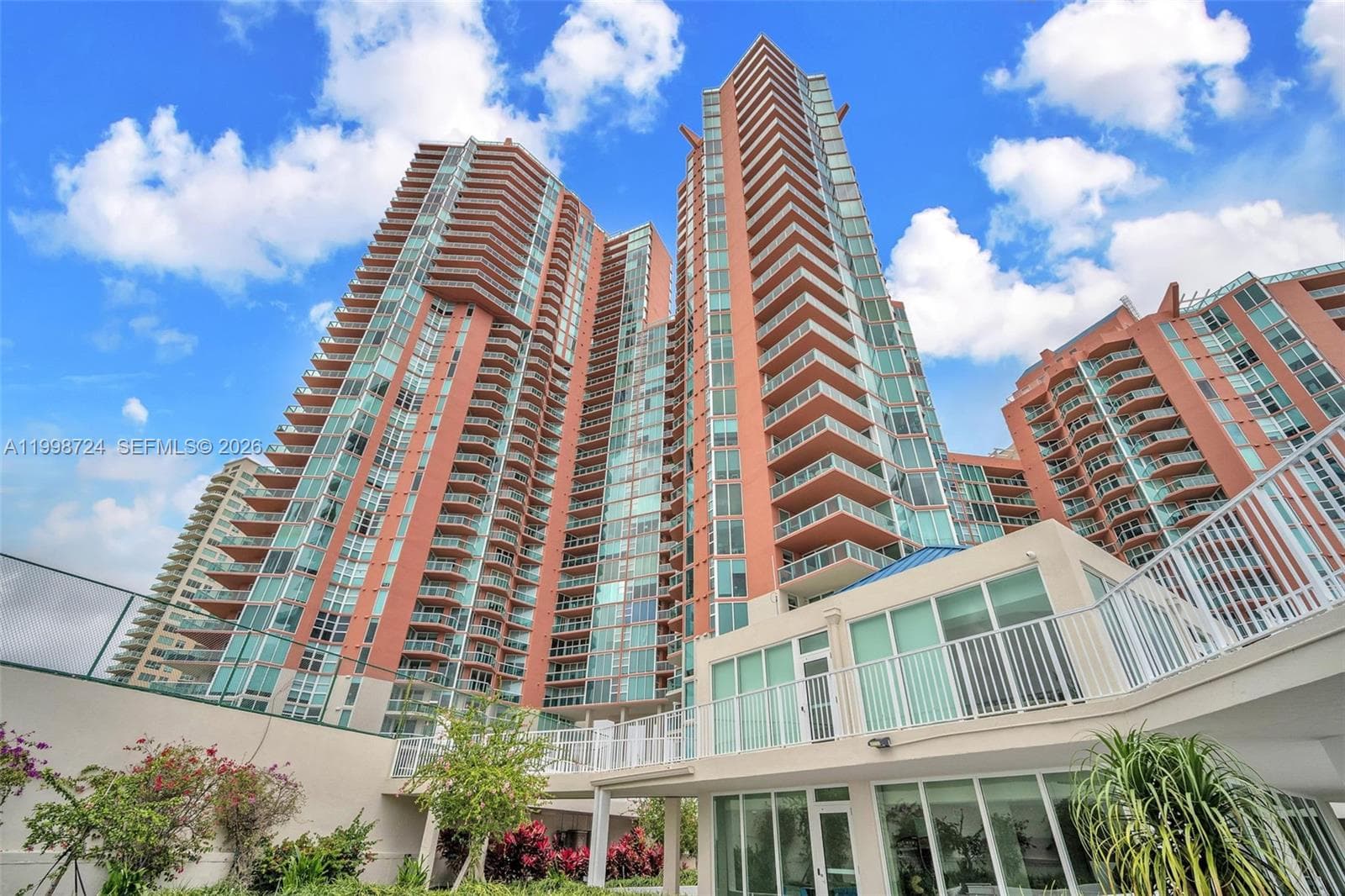 3370 Hidden Bay Dr 2407 photo 1